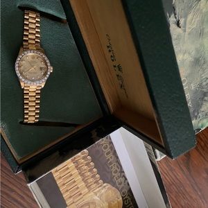 Rolex lady datejust president 18k gold diamonds